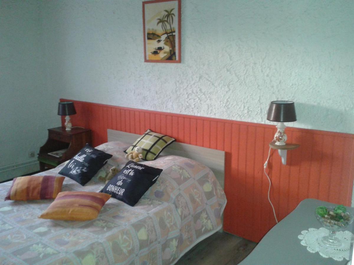 Bed and Breakfast A La Paloma Verteuil-sur-Charente Exterior foto